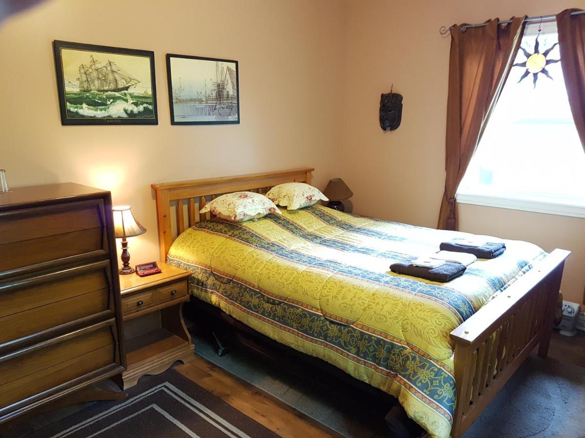 Gite Le Tresor Cache Bed & Breakfast Chelsea Exterior photo
