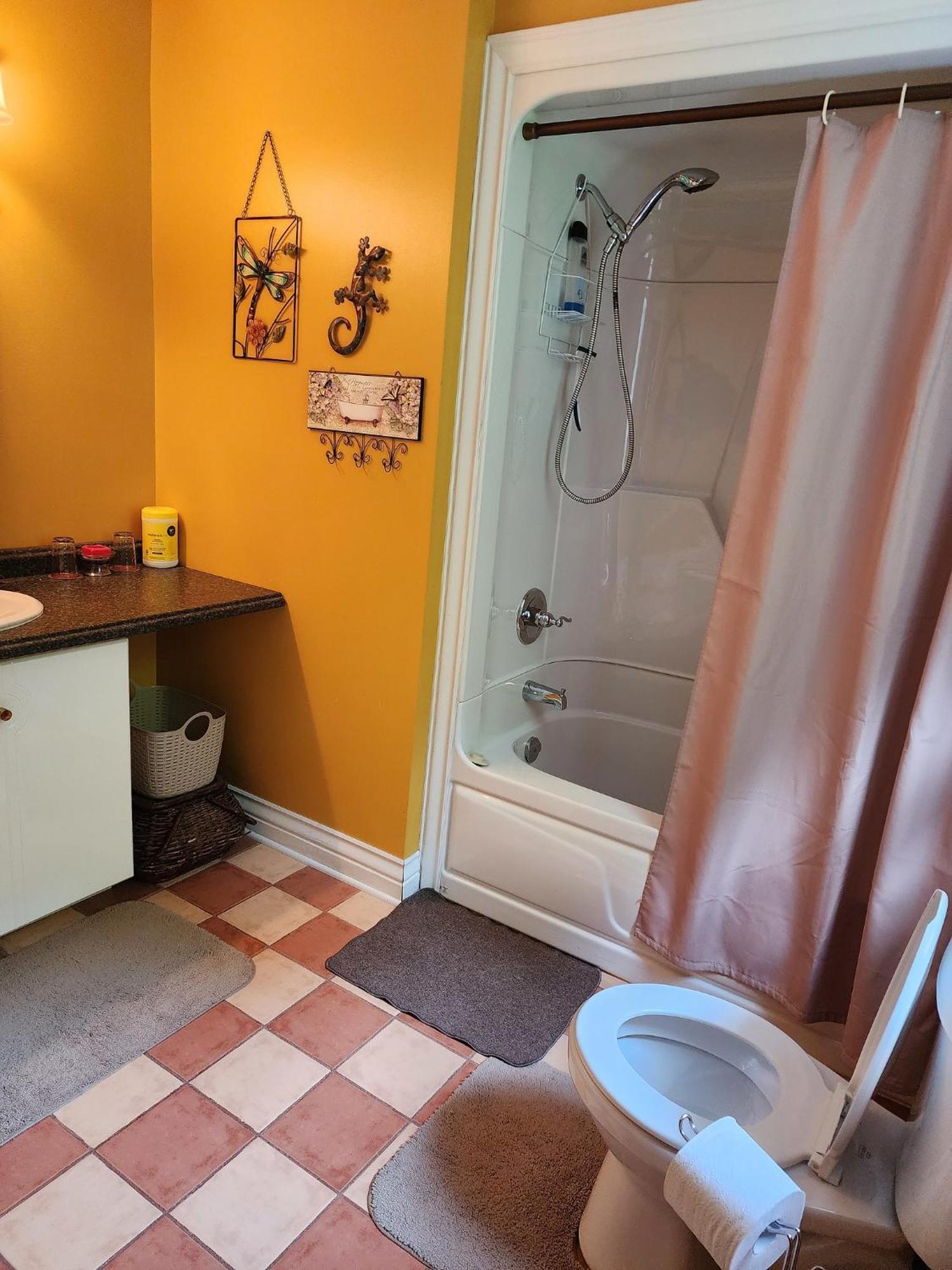 Gite Le Tresor Cache Bed & Breakfast Chelsea Exterior photo