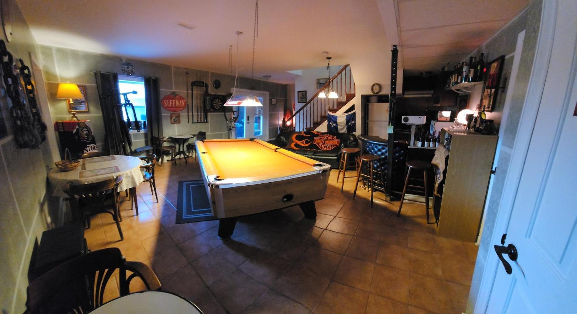 Gite Le Tresor Cache Bed & Breakfast Chelsea Exterior photo